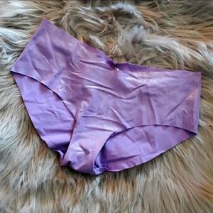 VS Hiphugger/hipster